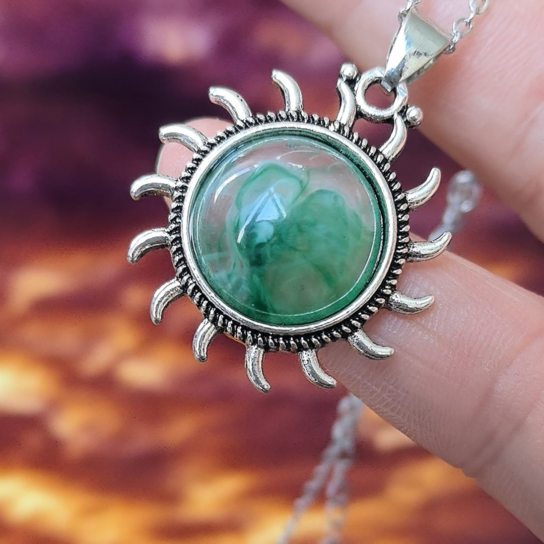 Collier soleil en pierre de lune