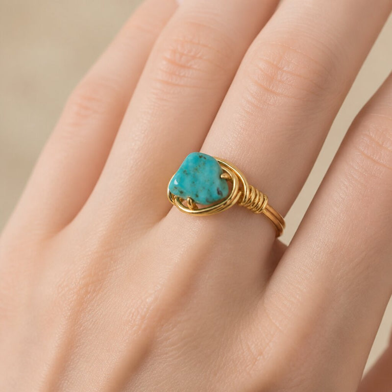Bague en Fil de Pierre Précieuse Opulente