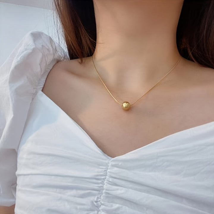 Collier en Or Blanc avec Perles