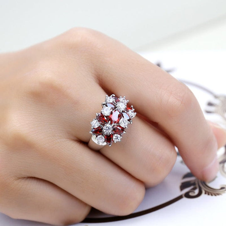 Bague Fleur Grenat Crimsom