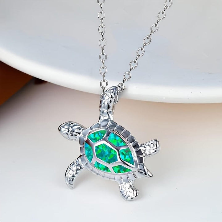 Collier Pendentif Tortue Éclatante
