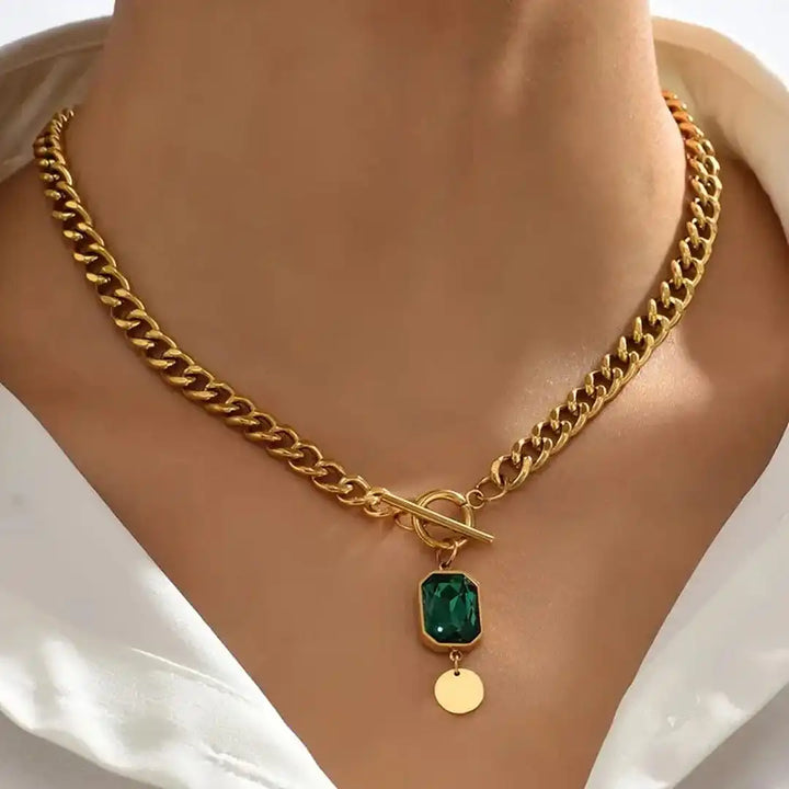 Collier Pendentif en Émeraude avec Chaîne Épaisse en Or