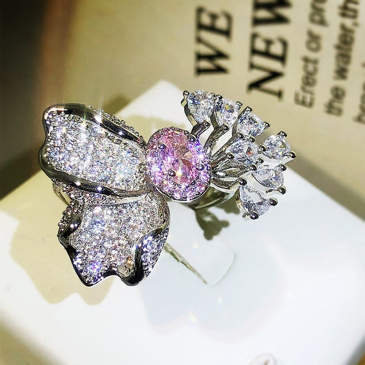 Bague Éclatante en Pétales de Fleurs