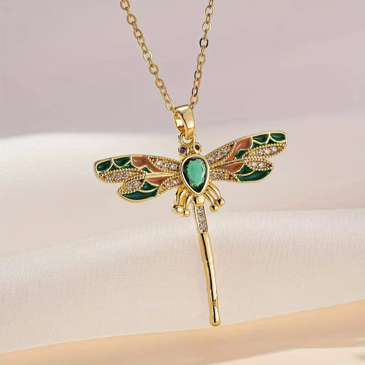Collier Élégance Libellule en Émeraude