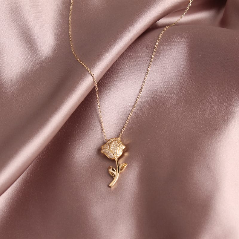 Collier Floral Éternel en Rose