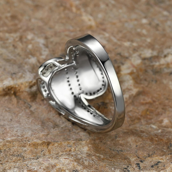 Bague en zirconium avec pierre opale incrustée