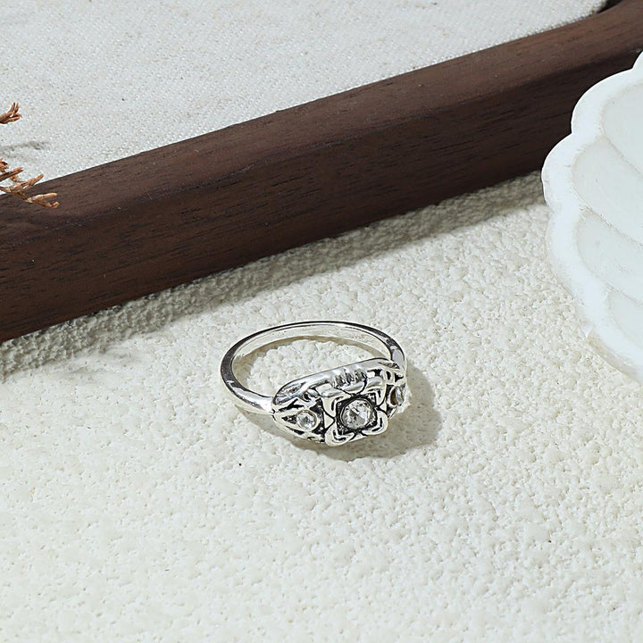 Bague Élégante en Cristal Argenté