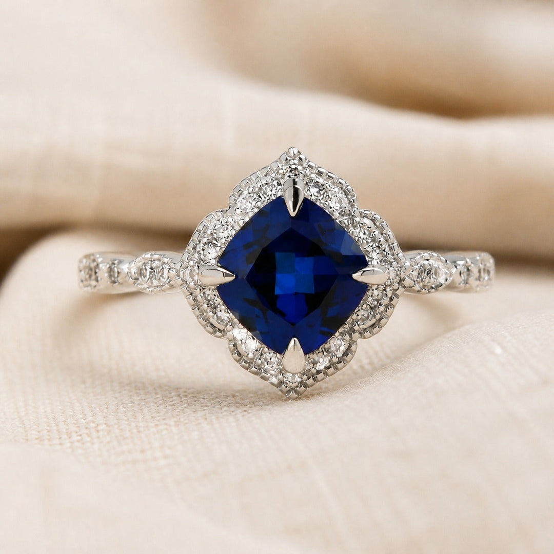 Bague en Saphir Royal en Taille Coussin