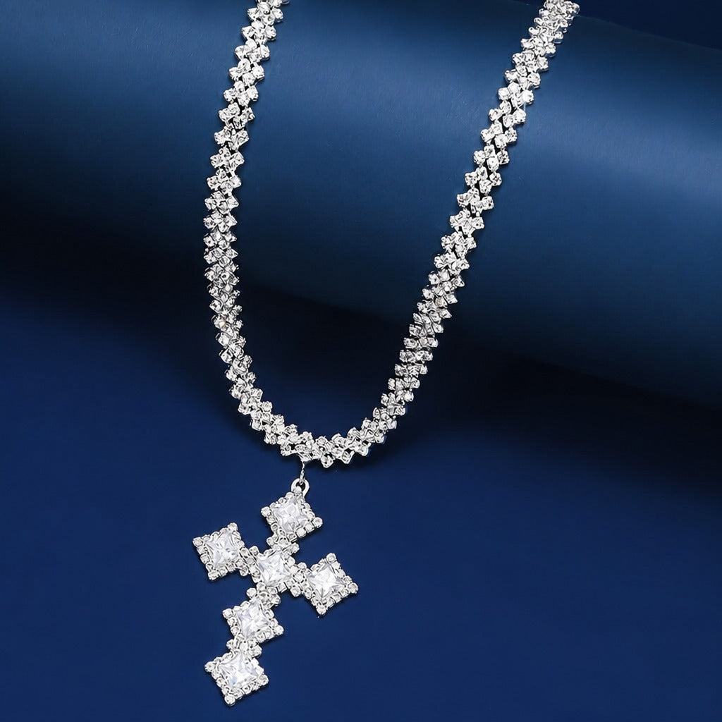 Collier de Luxe en Croix de Zirconium