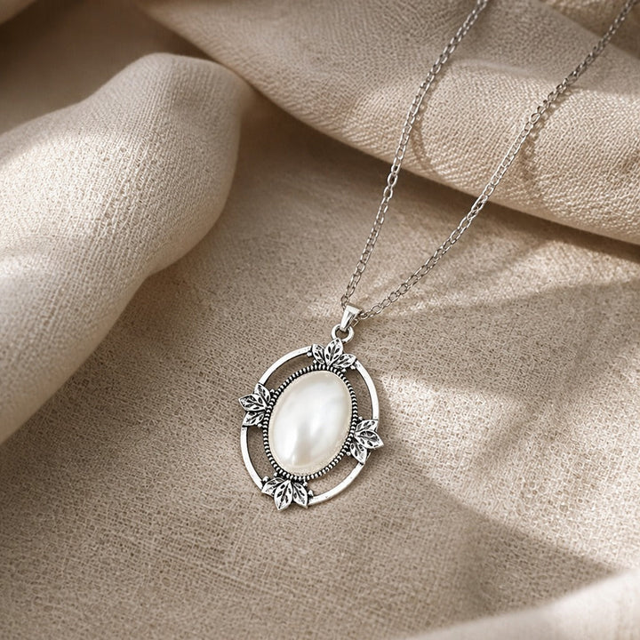 Collier Vintage en Perles Creux
