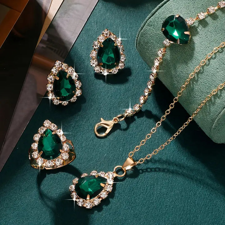Elisandre Vermont Jewellery Set | Gold