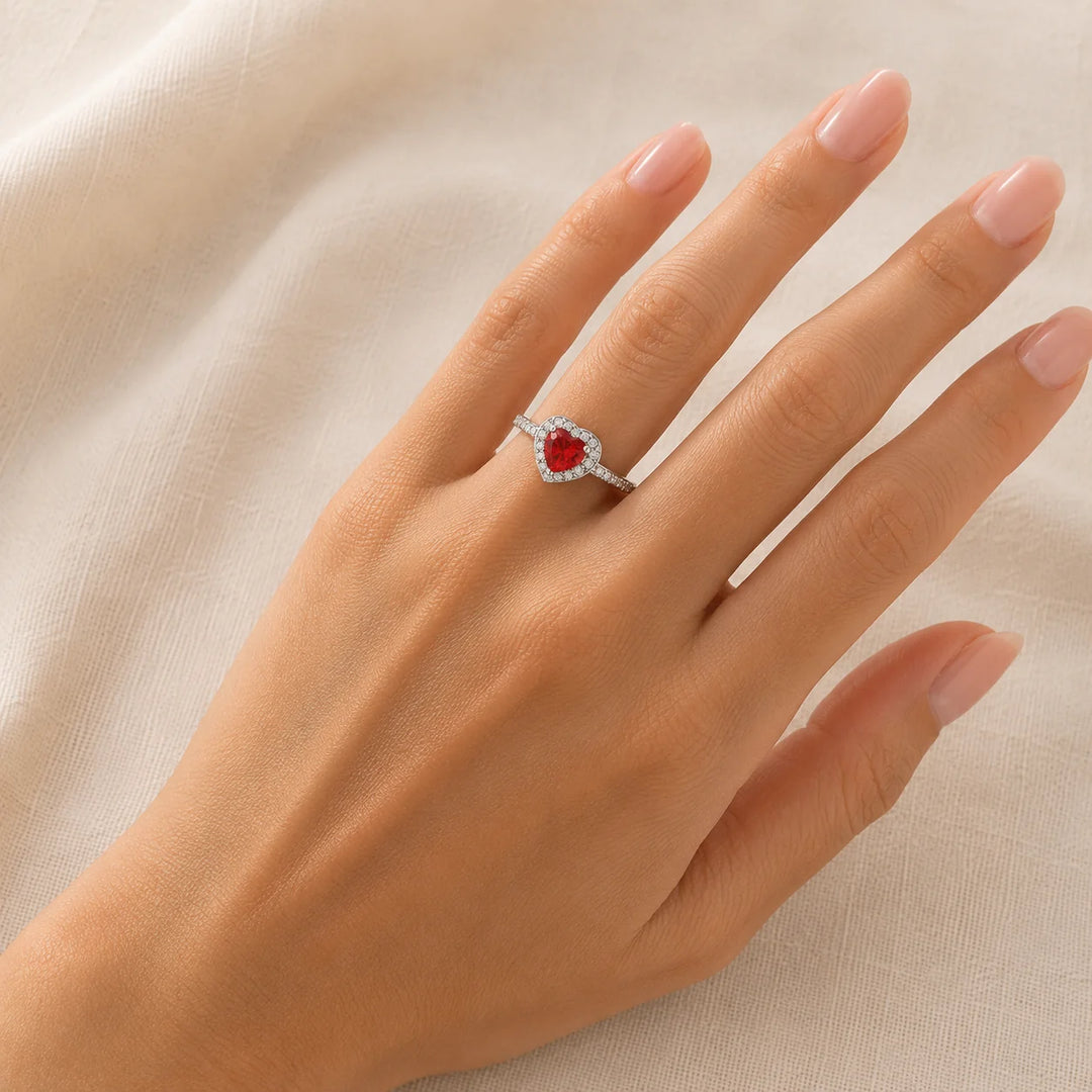 Bague en cristal halo en forme de cœur cramoisi