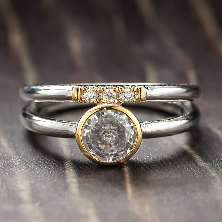 Bague en zirconium avec incrustation en or radieux