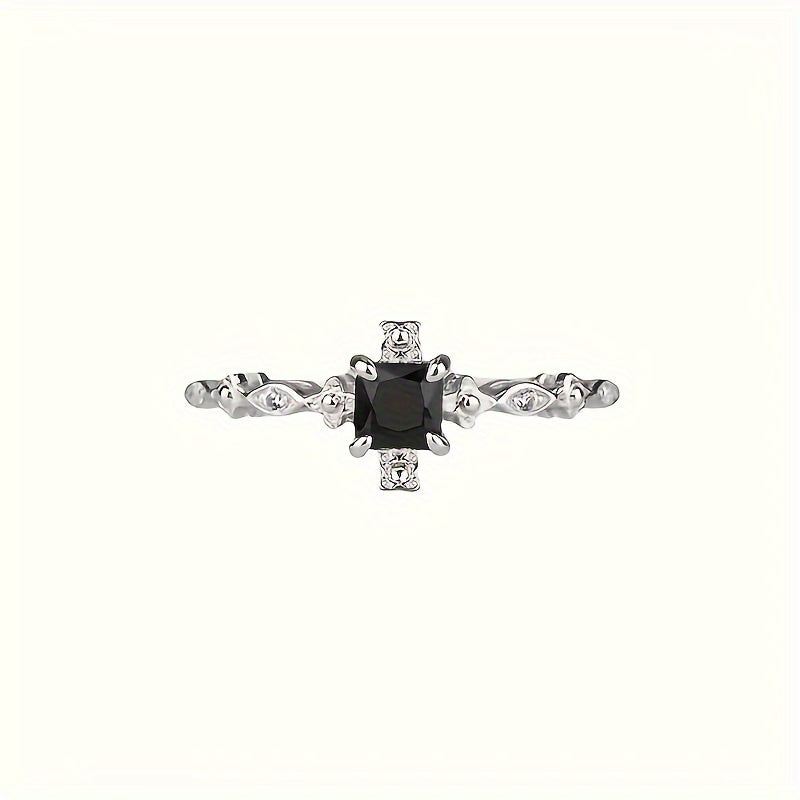 Bague Vintage Carrée Noire en Incrustation de Cubes
