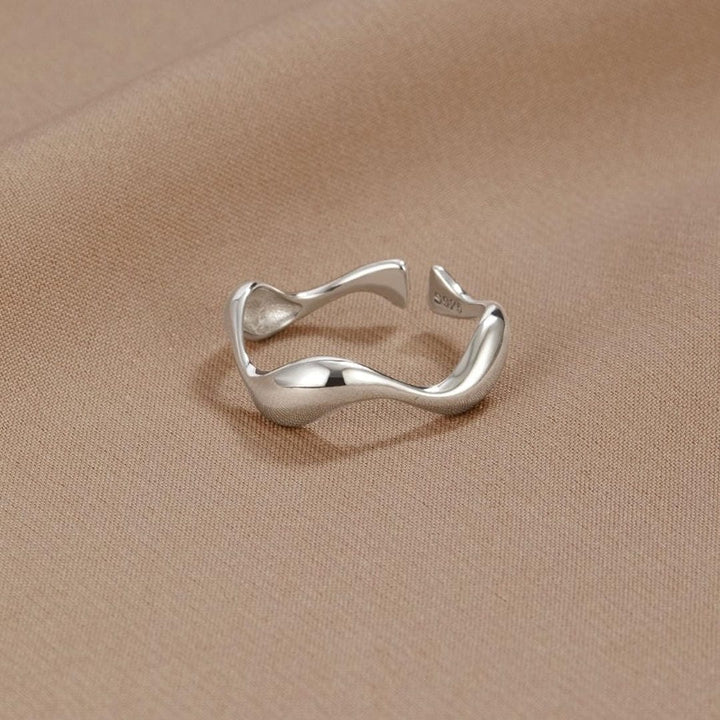 Bague Minimaliste Ajustable Vagues
