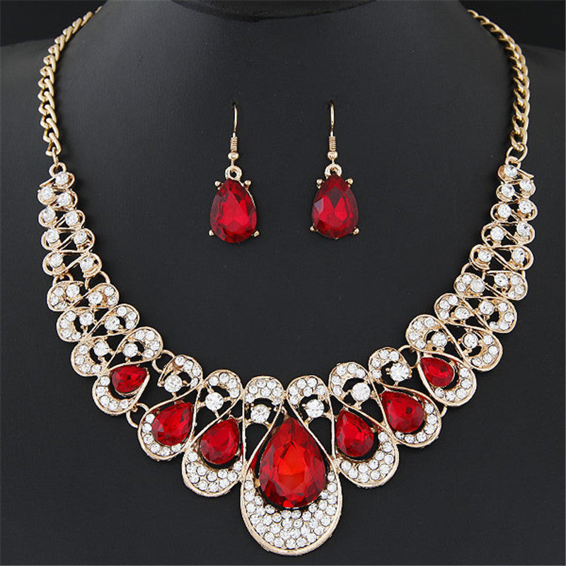 Maevina Crimselle Jewellery Set | Gold