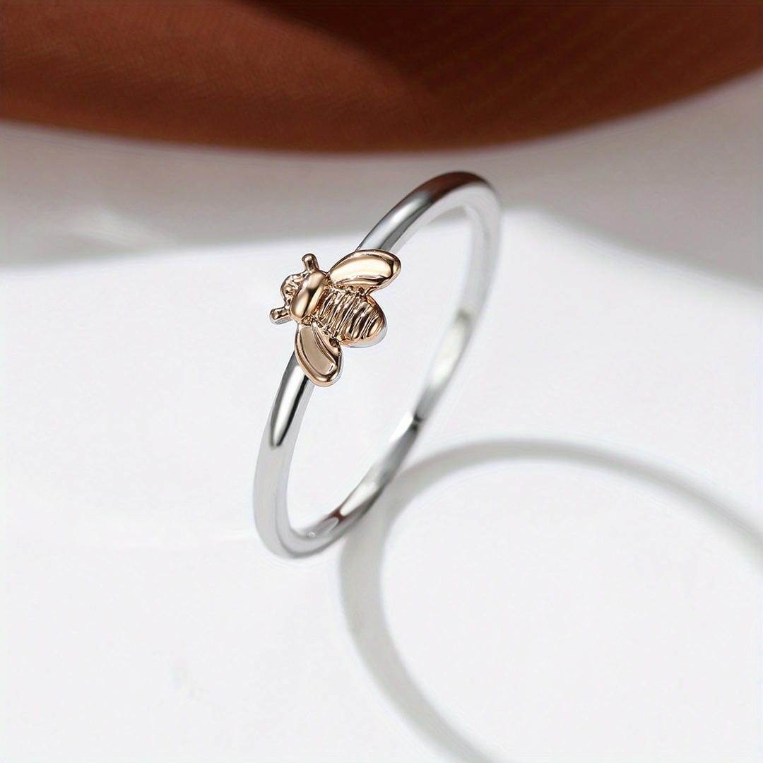 Bague Petite Abeille en Or 18 Carats