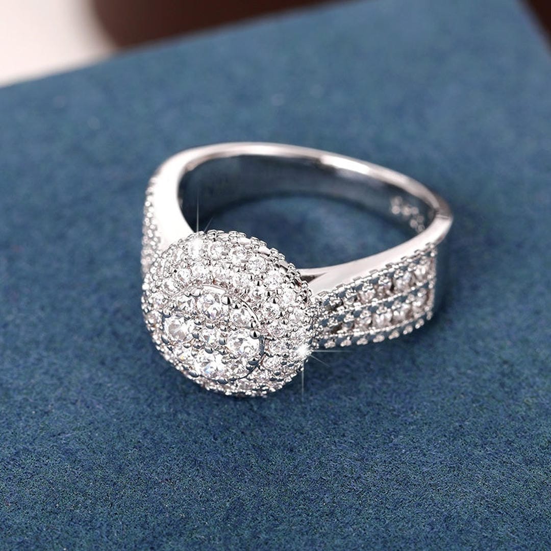 Bague Halo Ronde en Cristaux Pavés