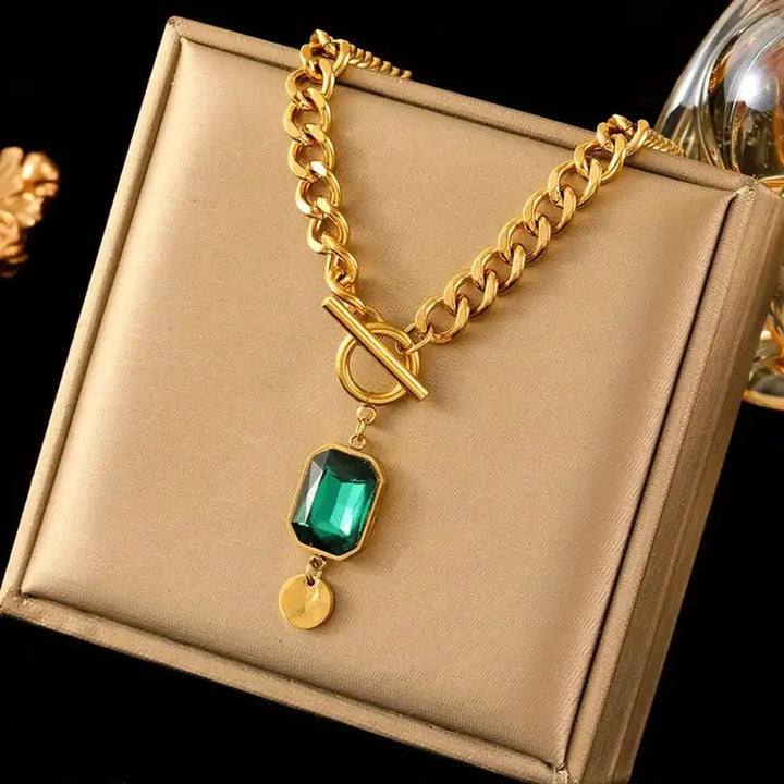 Collier Pendentif en Émeraude avec Chaîne Épaisse en Or
