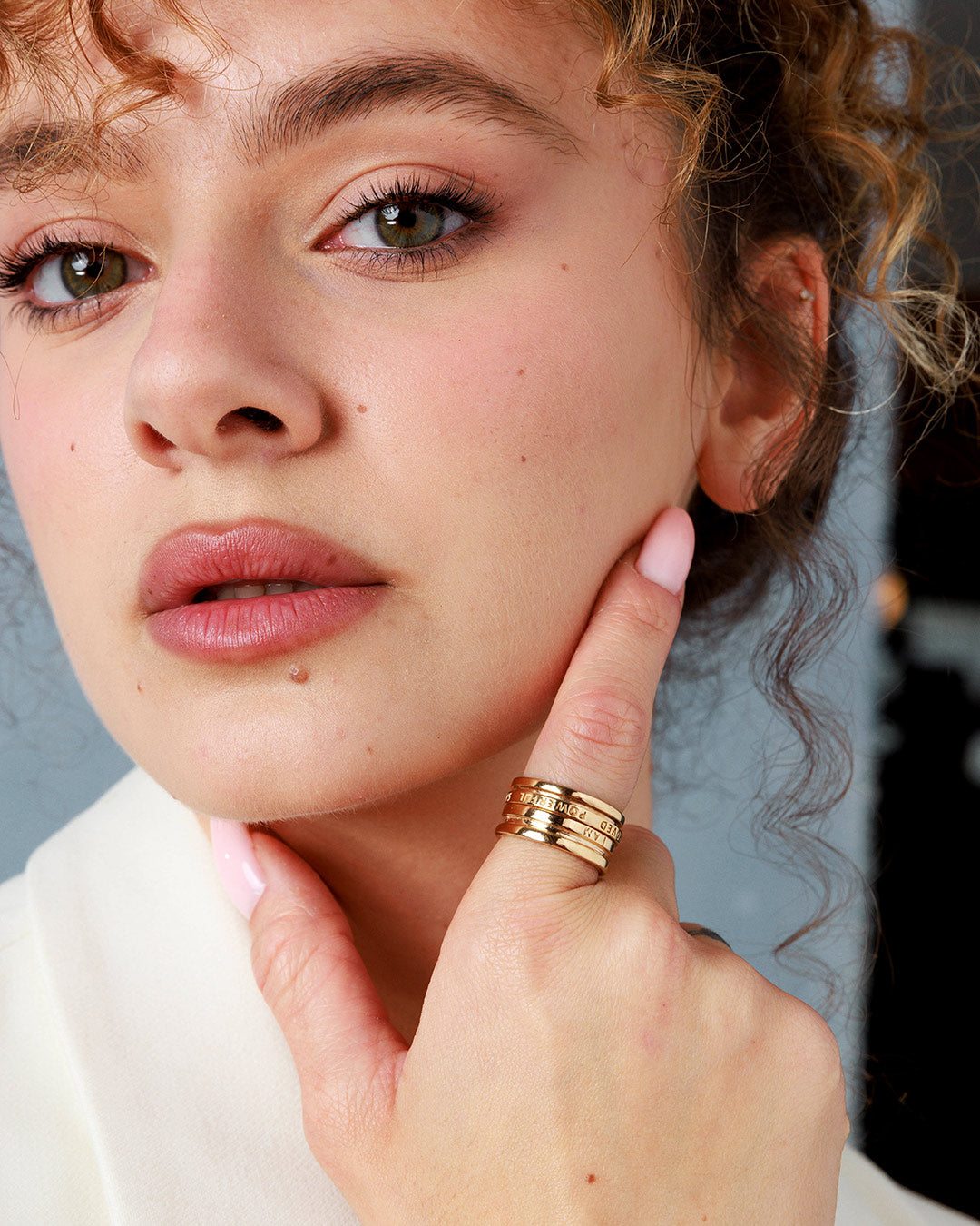 Fidget Ring with Empowering Engraving Gold Plated