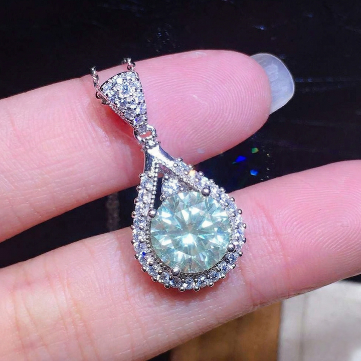 Alindra Voselle Necklace | White Gold