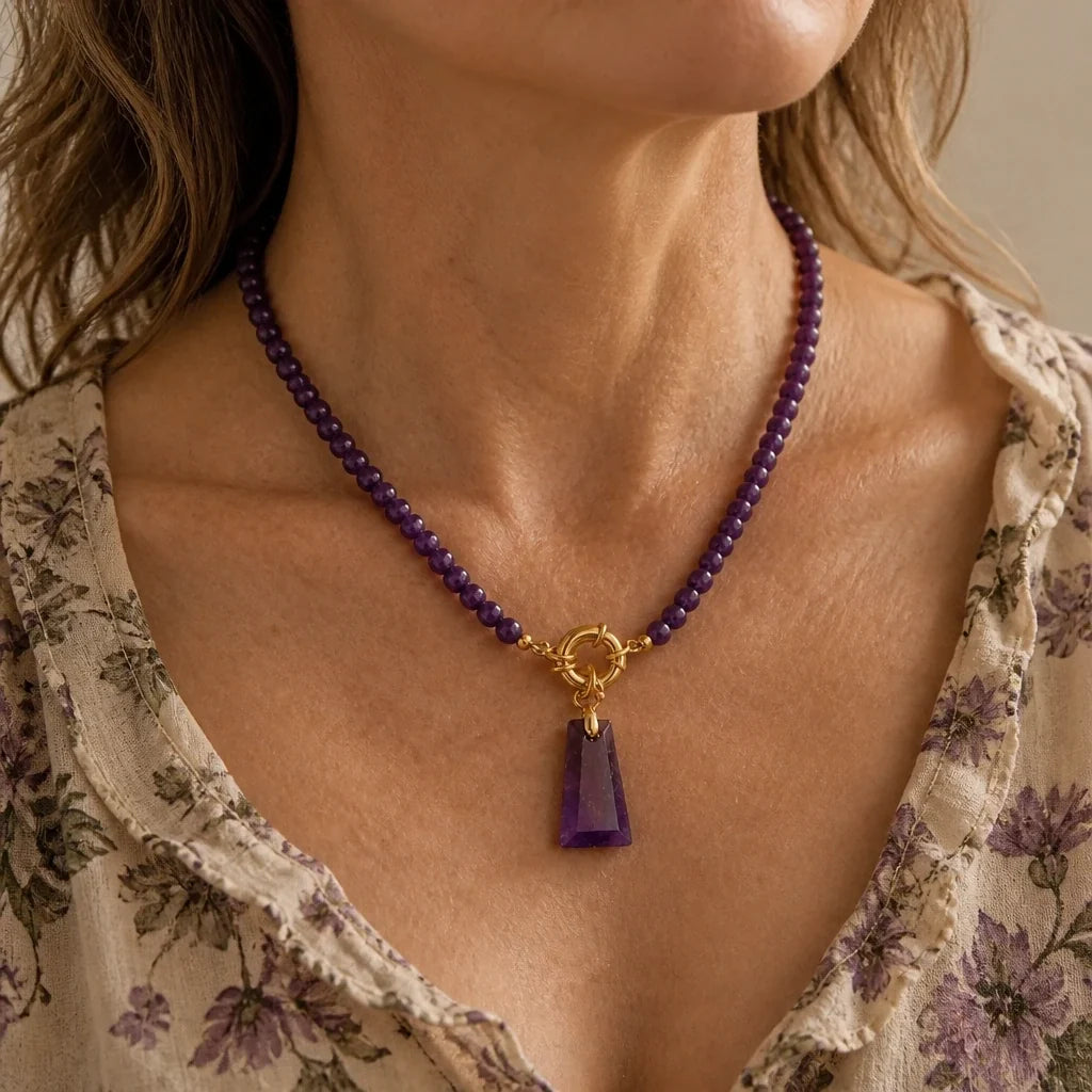 Collier Pendentif Géométrique en Perles