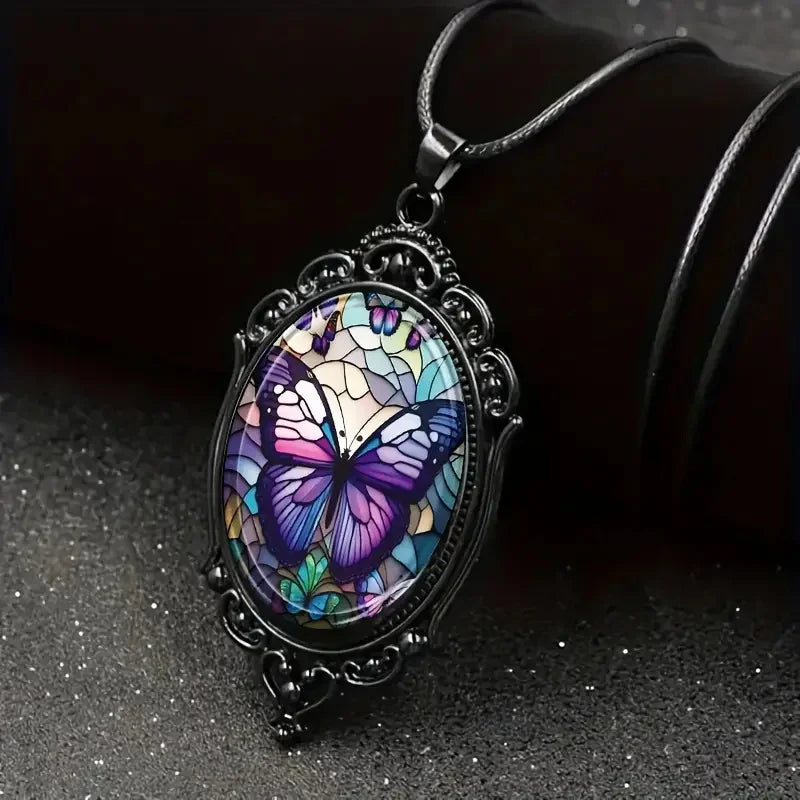 Collier Pendentif en Forme de Papillon avec Cristal Violet