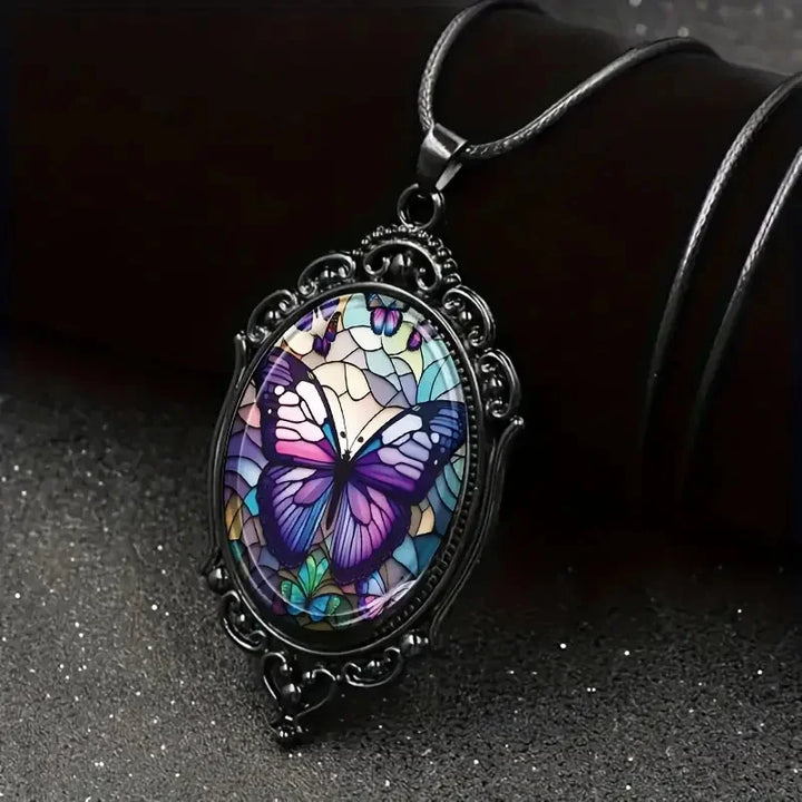 Collier Pendentif en Forme de Papillon avec Cristal Violet