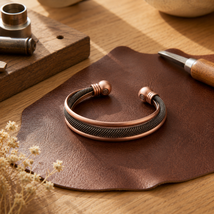 Bracelet en cuivre en forme de colline