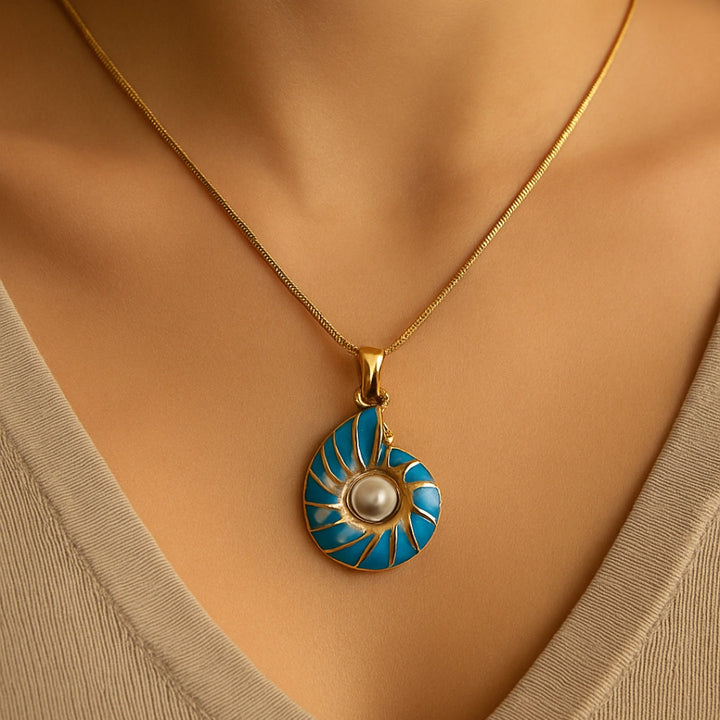 Collier en Coquillage Bleu Pailleté