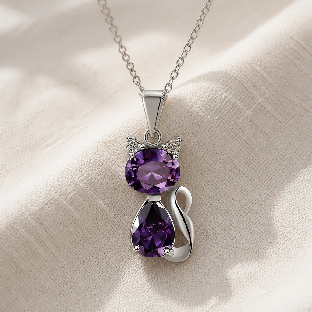 Collier Pendentif Chat en Améthyste Cristalline