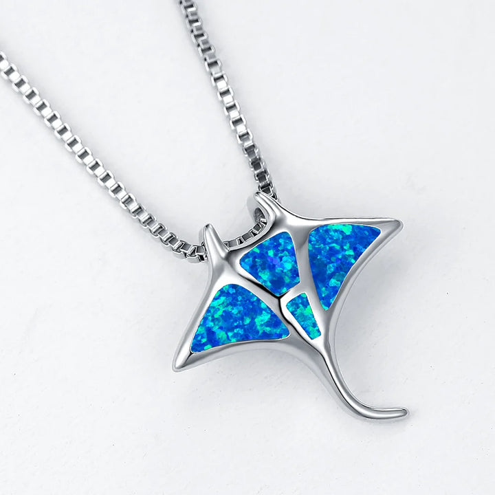Collier en opale bleue Raie Manta