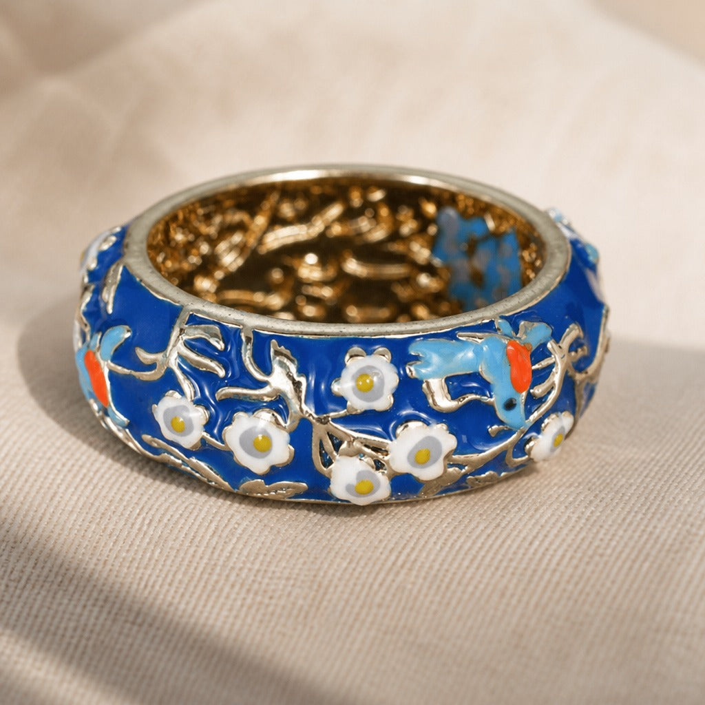 Bague Exquise Gravée avec Fleurs et Oiseaux