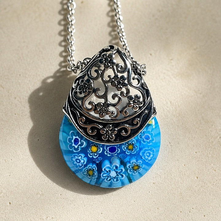 Collier Pendentif en Verre Floral Gravé