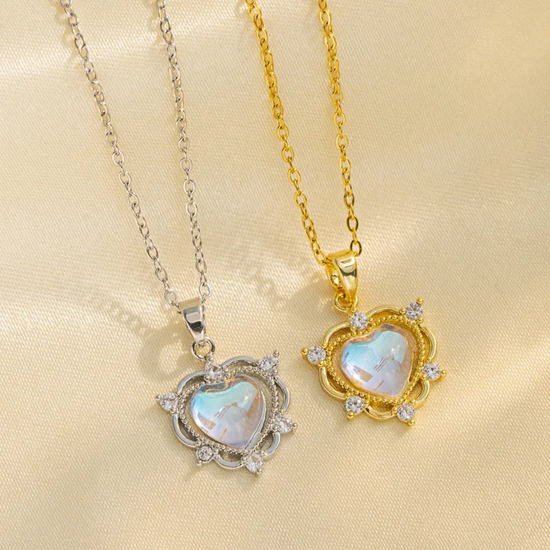 Collier délicat en cœur irisé Halo