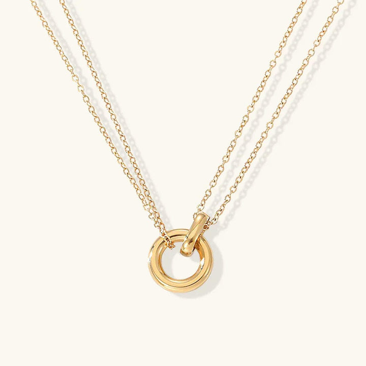 Collier Éblouissant avec Accent en Anneau