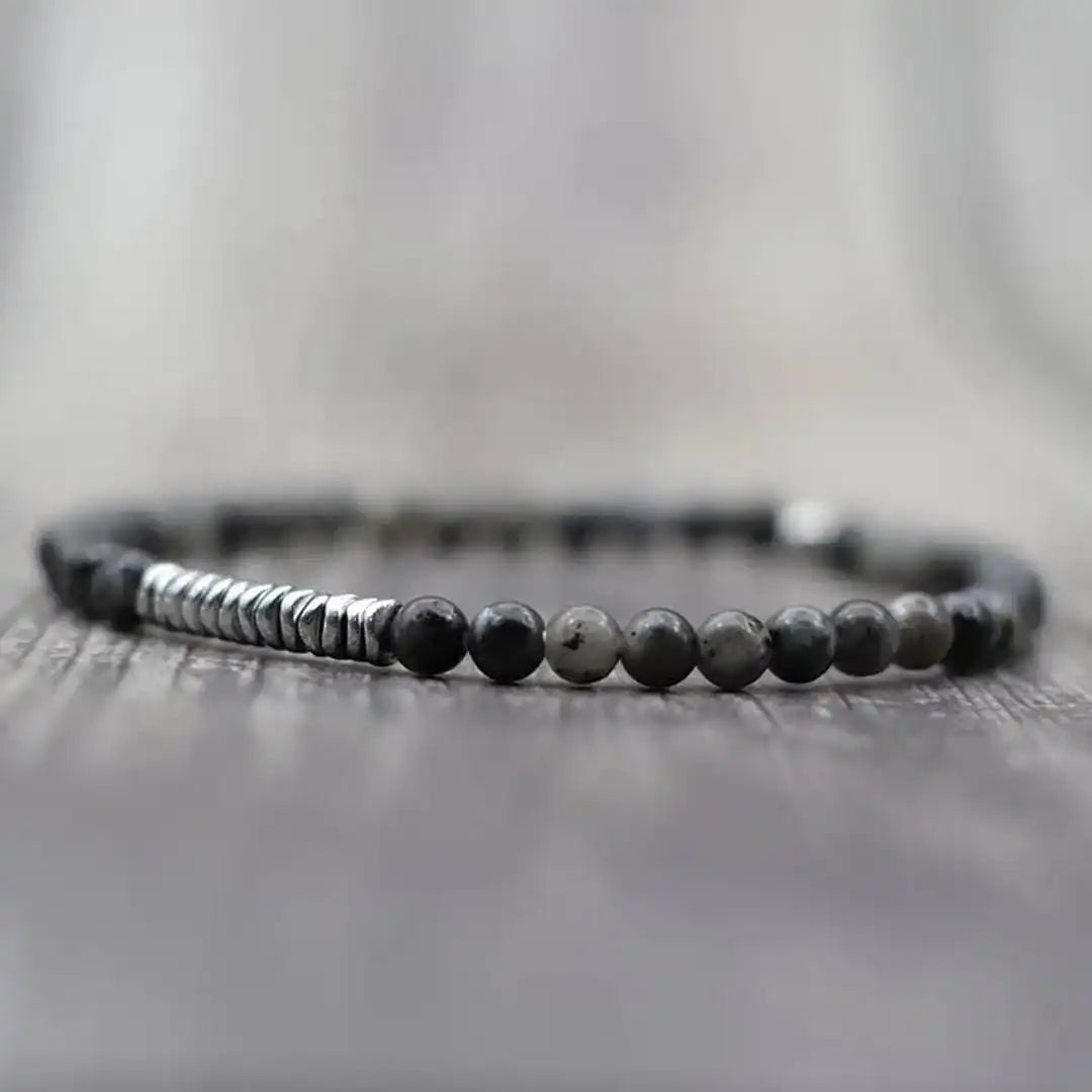 Bracelet Intemporel en Pierre Volcanique