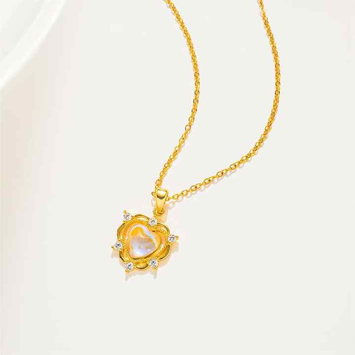 Collier délicat en cœur irisé Halo