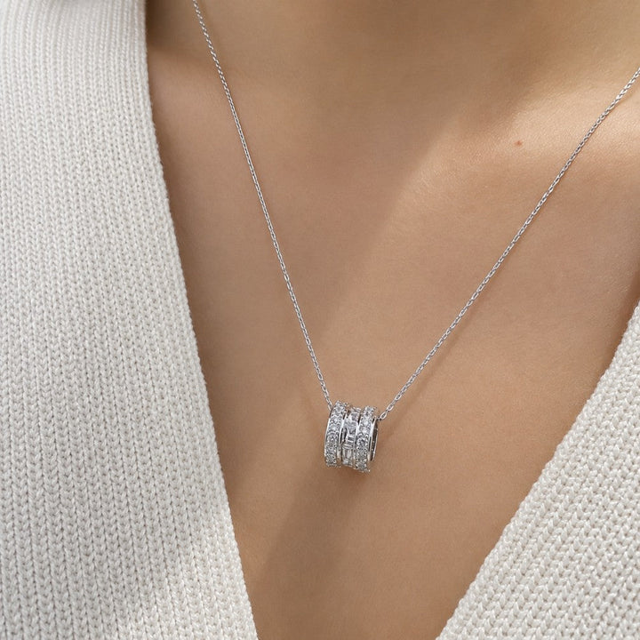 Collier Pendentif Élégant en Forme Géométrique