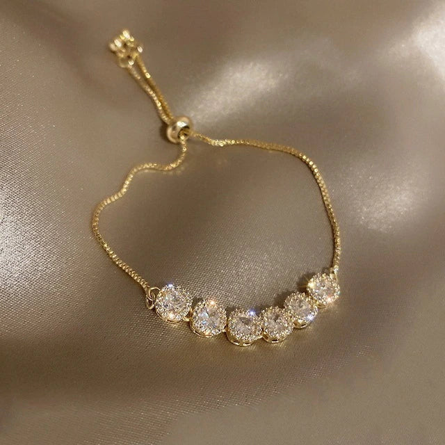 Bracelet Ajustable en Zirconia Doré de Luxe