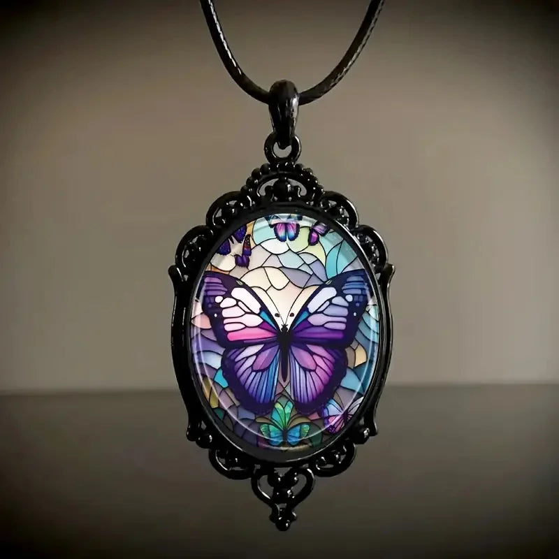 Collier Pendentif en Forme de Papillon avec Cristal Violet