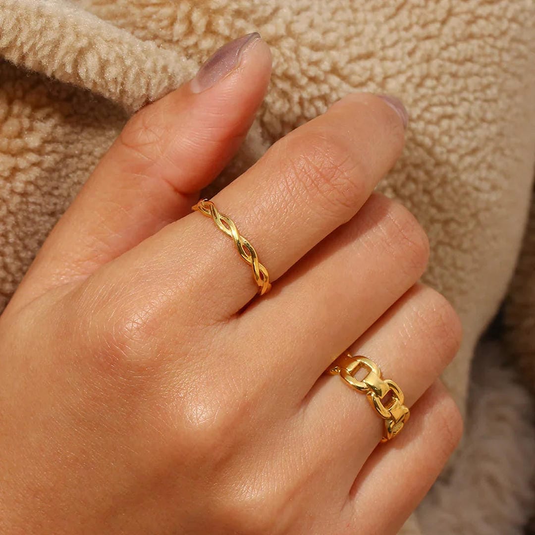 Bague Vintage en Or Tordue