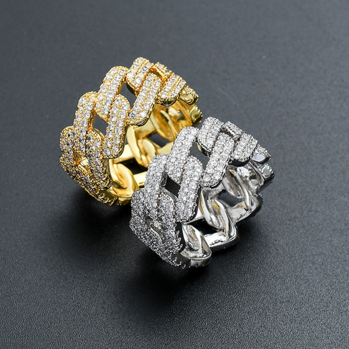 Bague Élégante en Or et Argent Sertie de Zirconia