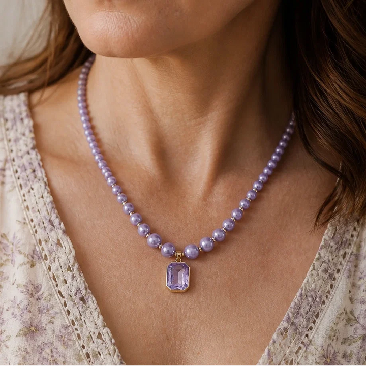 Collier avec Pendentif en Améthyste sur Chaîne de Perles