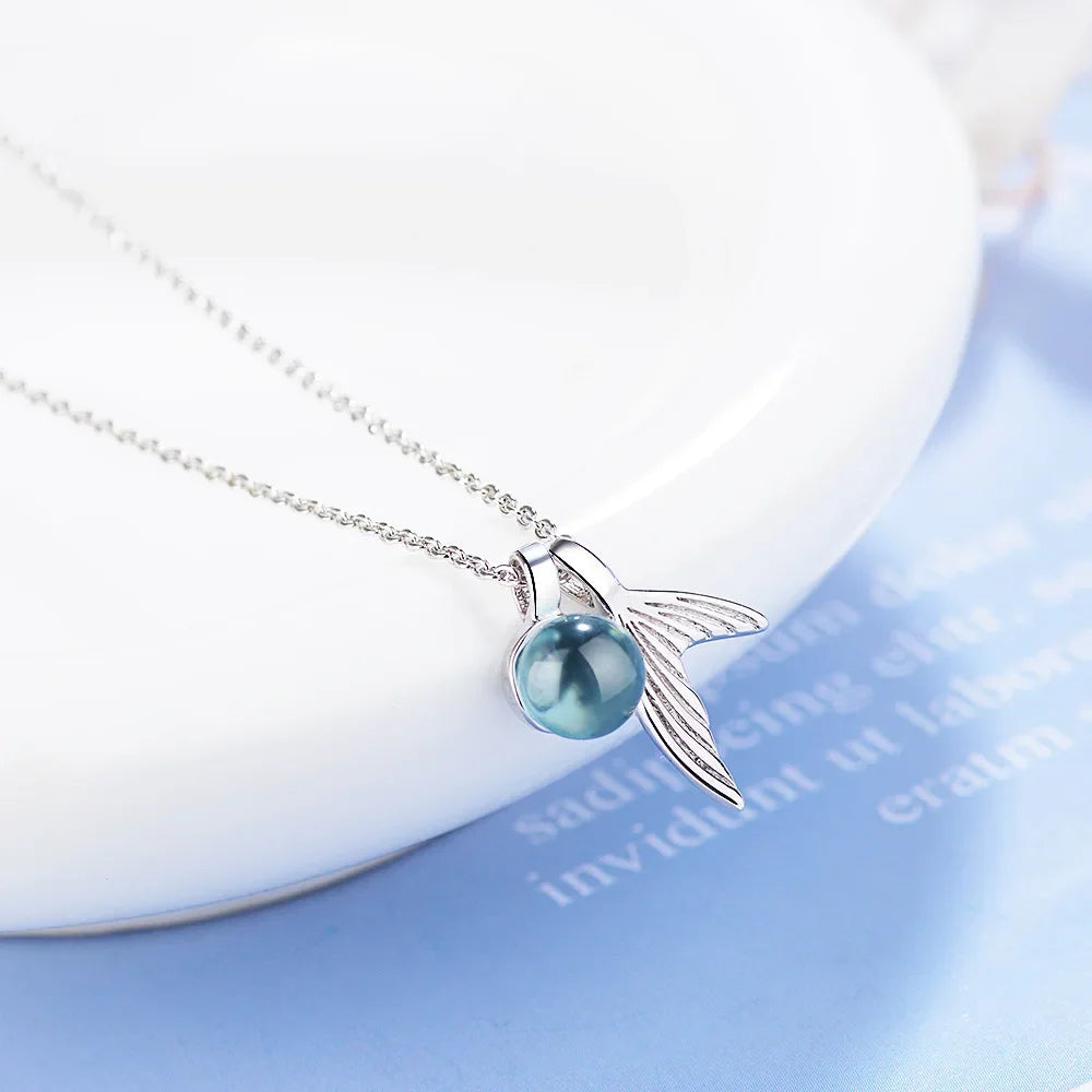 Collier en Argent Sterling avec Saphir en forme de Queue de Sirène