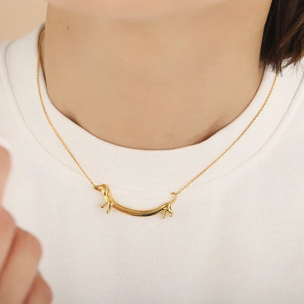 Collier en métal doré Teckel