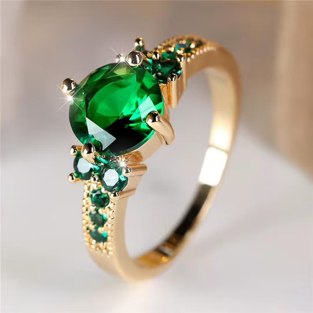 Bague Élégante en Or avec Émeraude Vintage