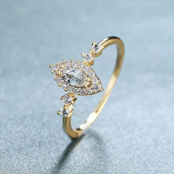 Bague Exquise en Zirconia Marquise