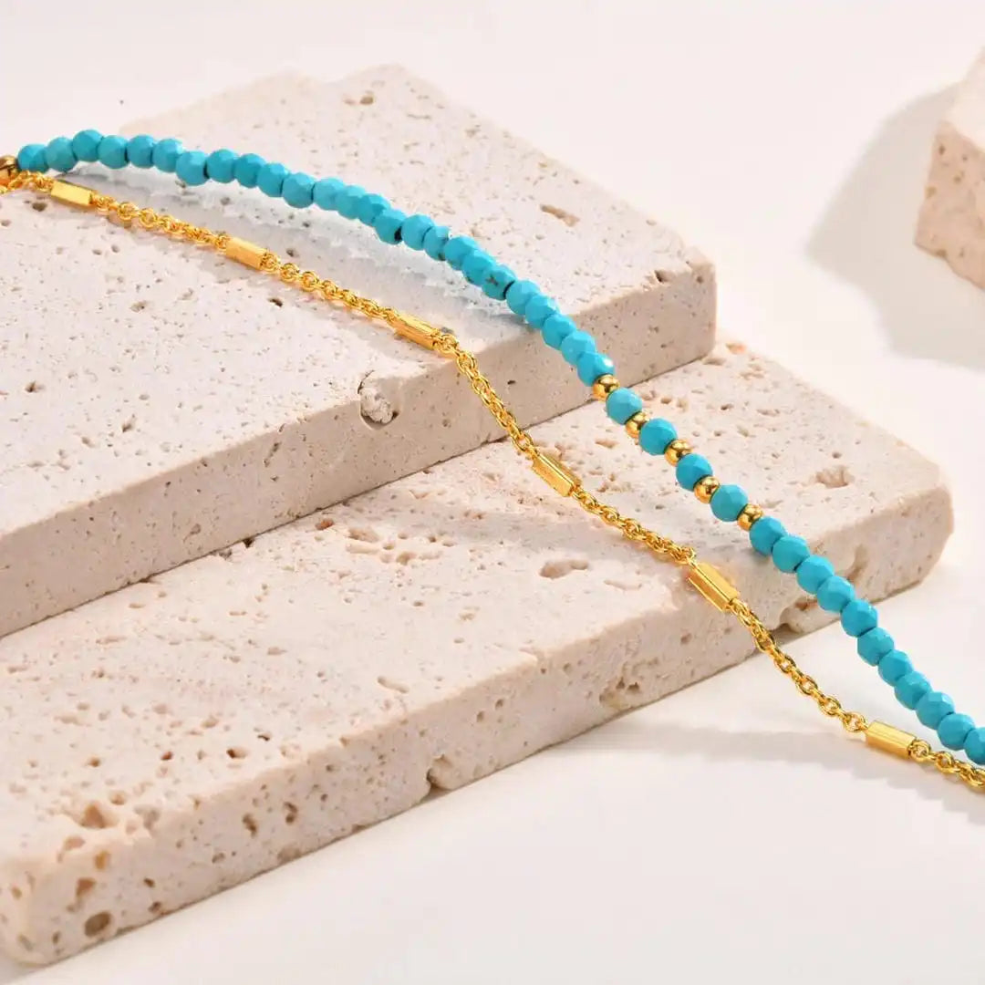 Bracelet en turquoise avec double chaîne en or éternel