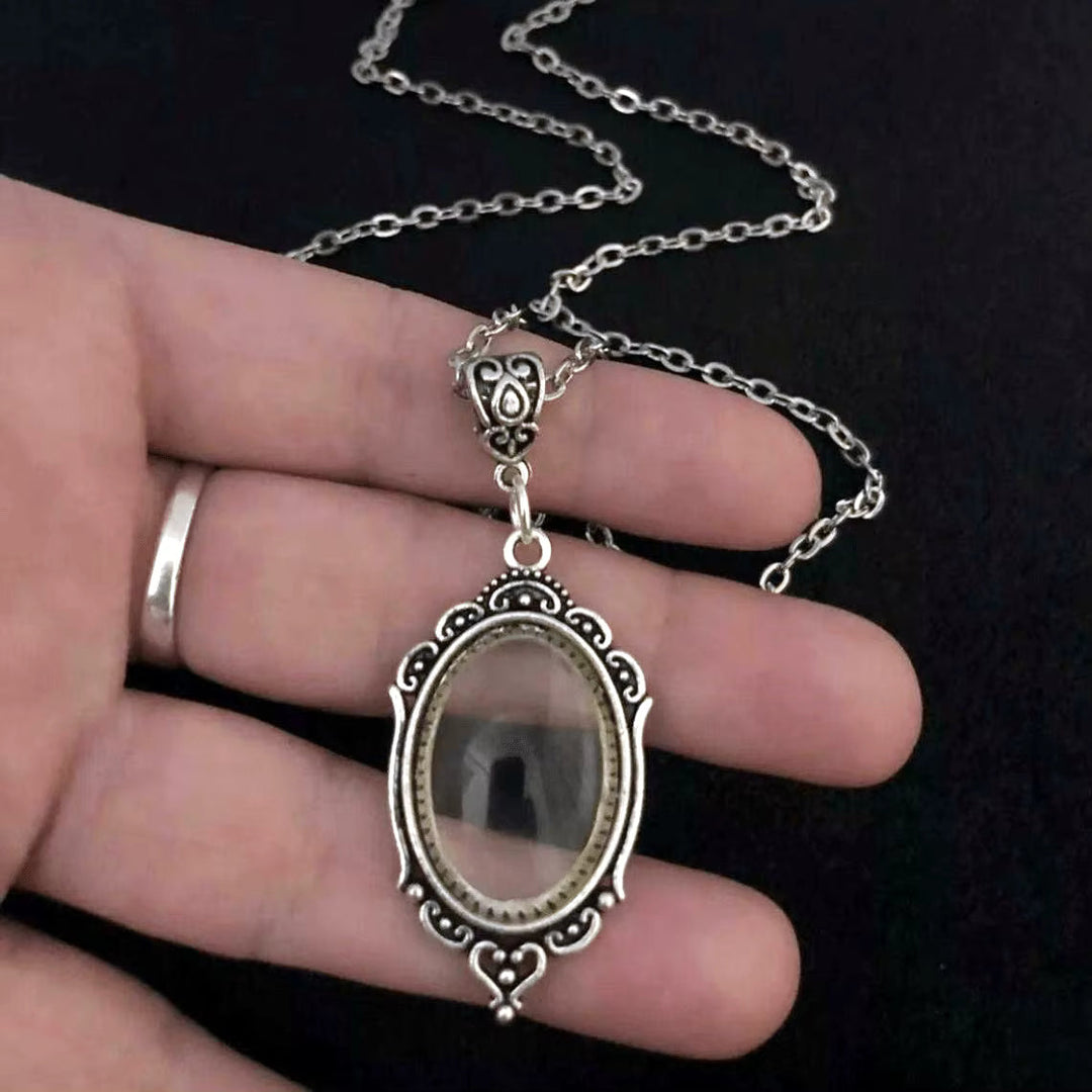 Collier Vintage en Argent Ovale en Filigrane